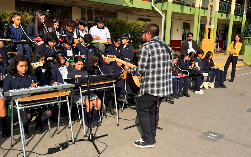 El arte como expresión de talentos y vocación: comunidad educativa celebró el Día de la Educación Artística